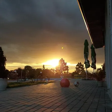 Sunrise Hotel 2*